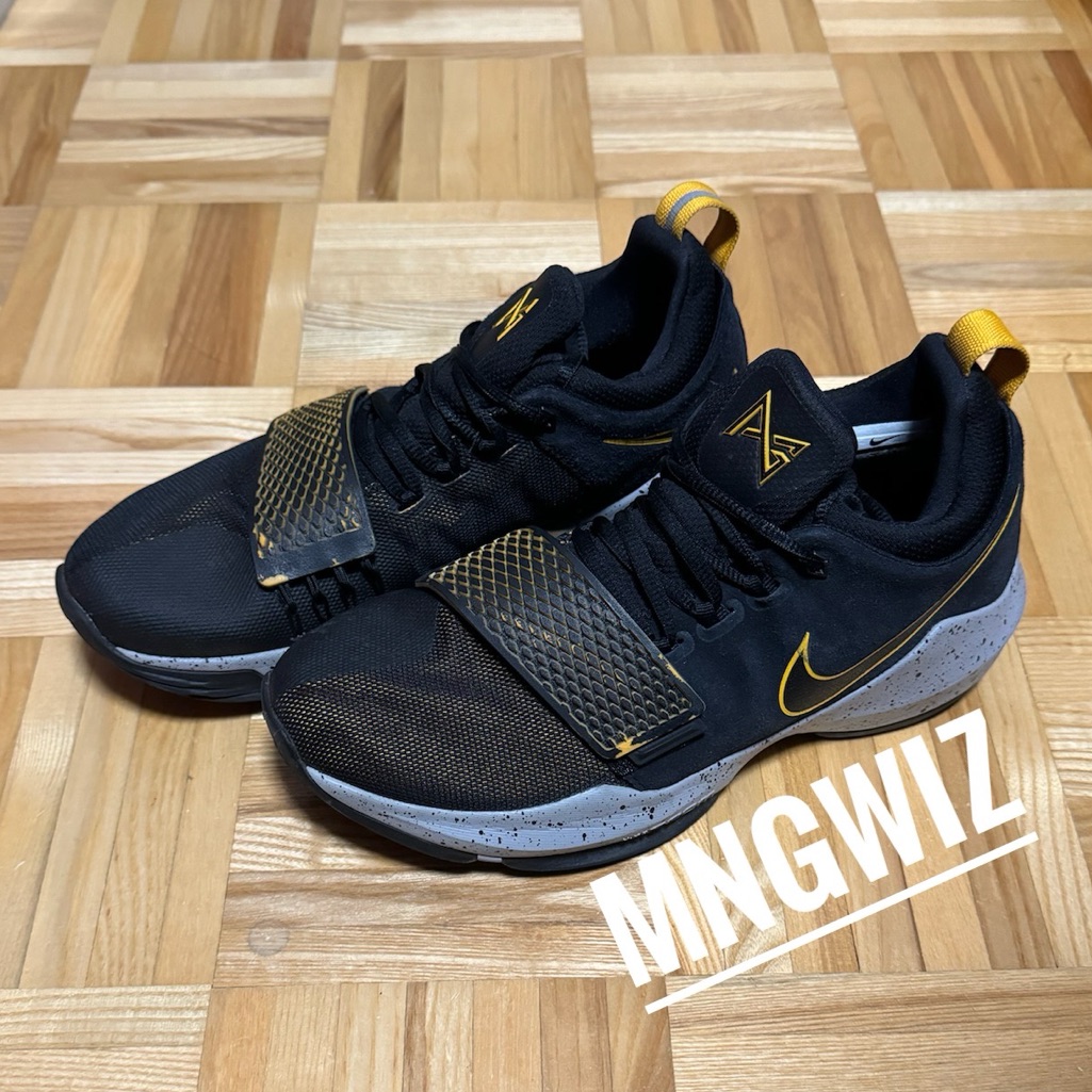 Used (9/10), No Box. Men Size 9 Nike Pg 1 Paul George Black University Gold.